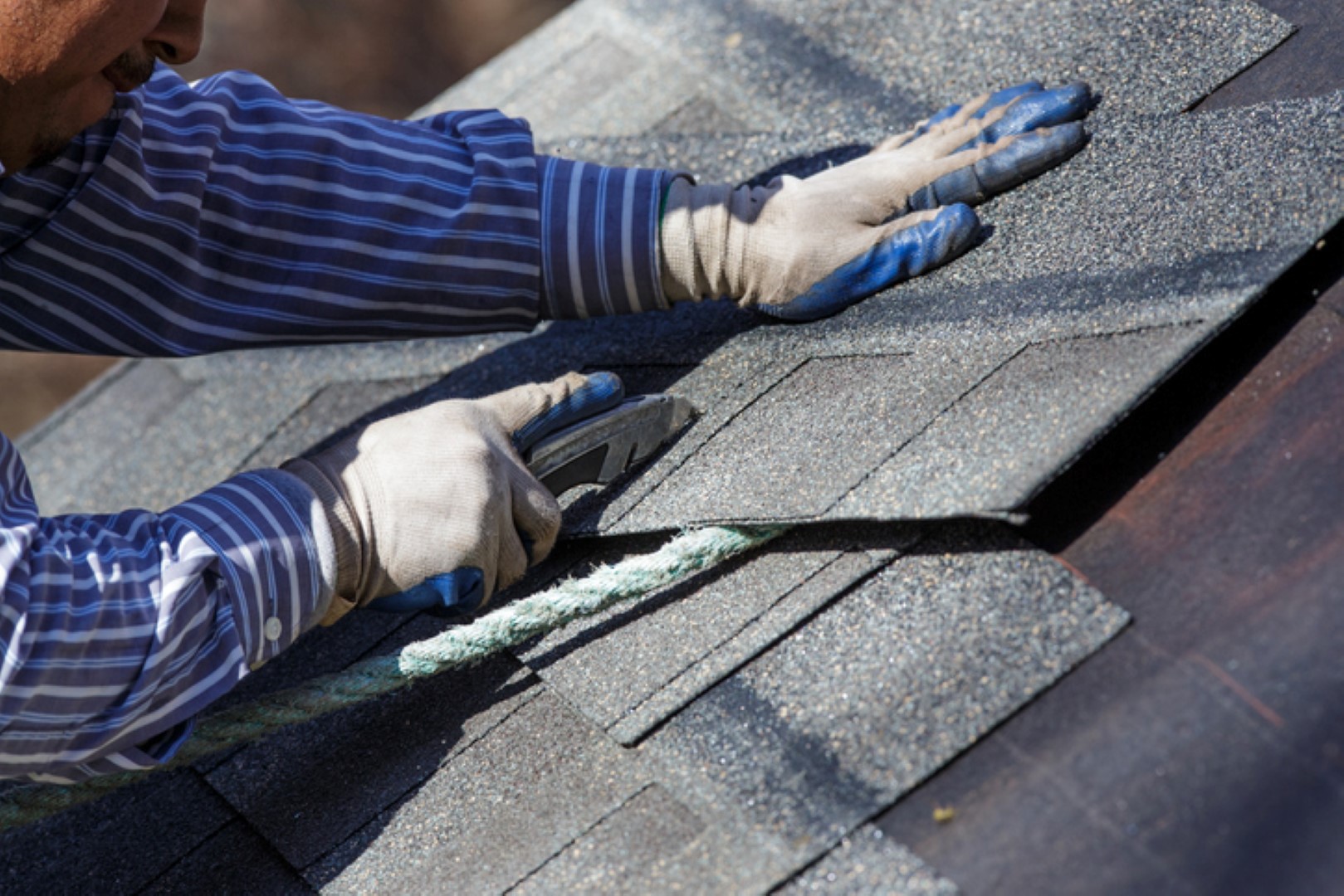 Cutting Shingle to Fit roof